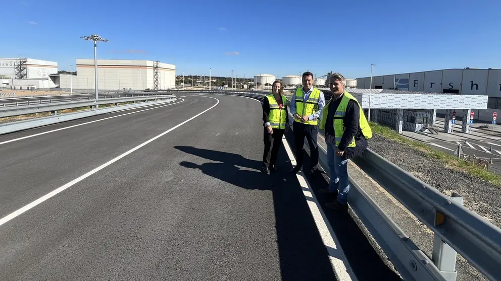 Las obras de acceso &uacute;nico al puerto de Huelva entran en su recta final