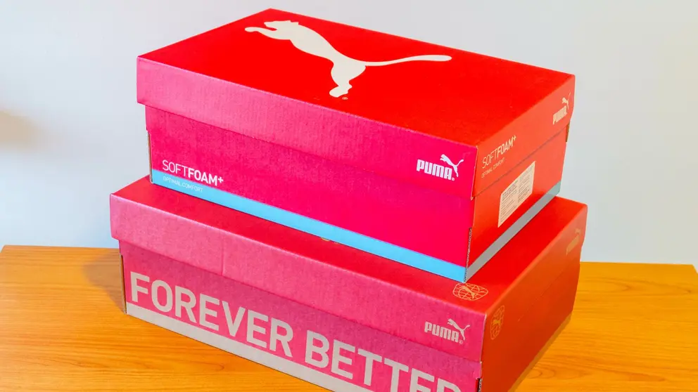 Caja de zapatillas de PUMA