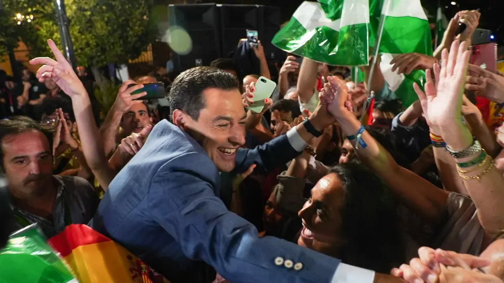 El presidente de la Junta de Andaluc&iacute;a, Juanma Moreno, tras su victoria en 2022