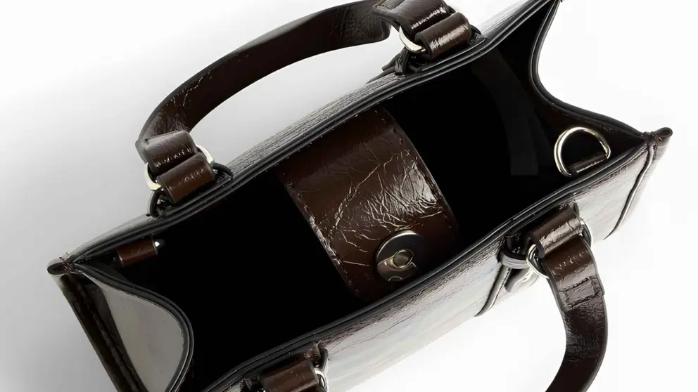 Bolso tote de charol de Parfois