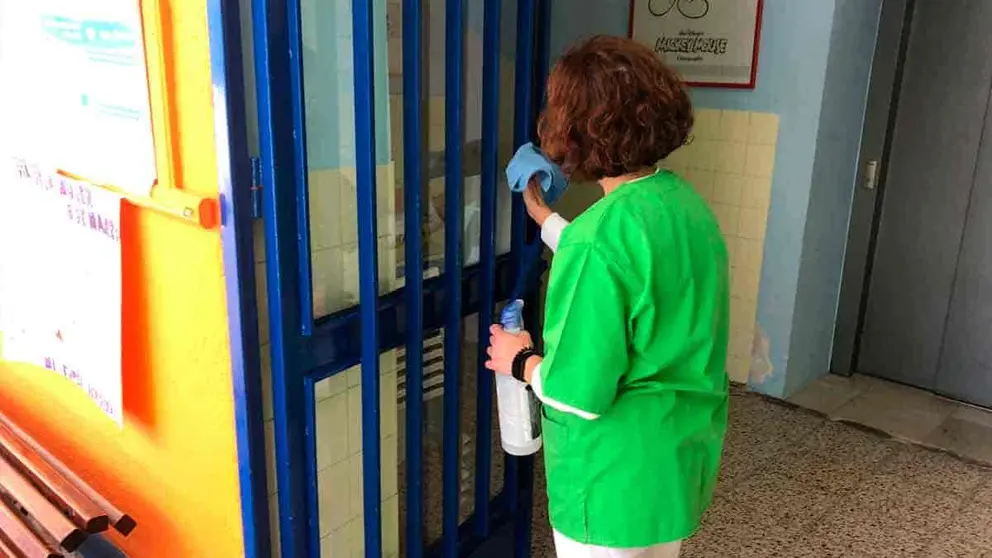 Colegios de Andaluc&iacute;a necesitan personal de limpieza