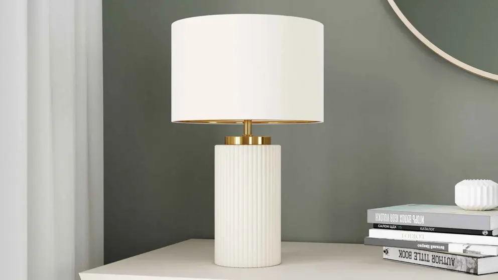 L&aacute;mpara de cer&aacute;mica estriado con pantalla de poli&eacute;ster reciclado Vigo de Maisons du Monde