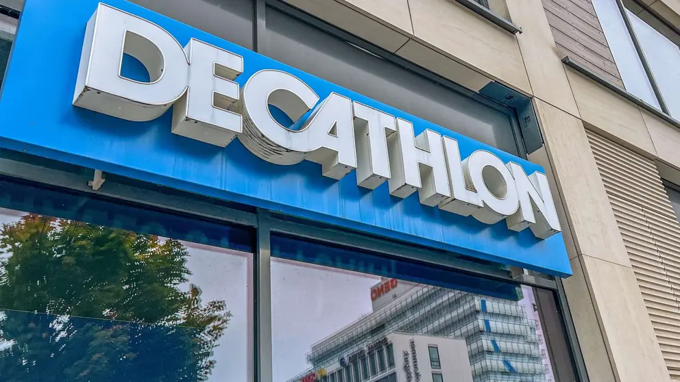 Fachada de tienda Decathlon