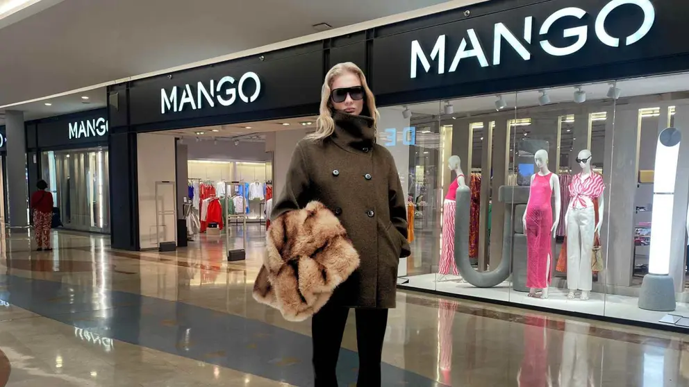 Parecen de lujo pero los abrigos y blusas de Mango te van a solucionar los looks de oficina