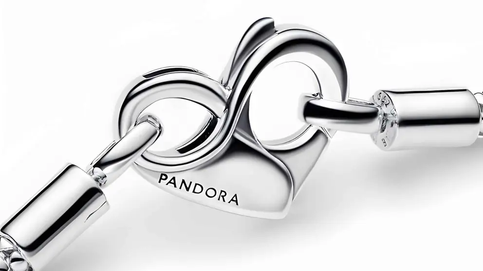 Pulsera de cadena con tachuelas Pandora Moments en El Corte Ingl&eacute;s