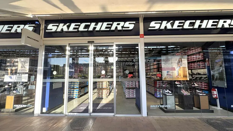 Tienda SKECHERS en PC Luz Shopping de Jerez - Cristo Garc&iacute;a