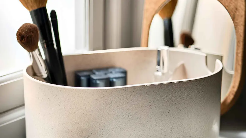 Caja con tapa y espejo SAXBORGA de Ikea