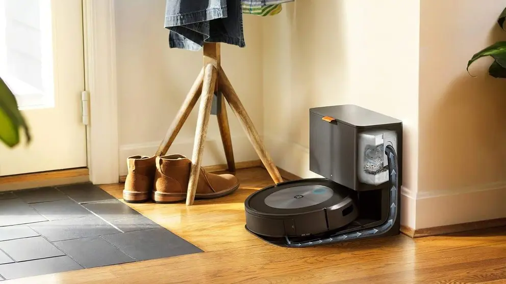 Robot Aspirador con conexi&oacute;n Wi-Fi Roomba j7+ de iRobot con vaciado autom&aacute;tico