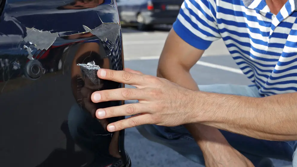 Detenido en M&aacute;laga por ara&ntilde;ar coches de vecinos