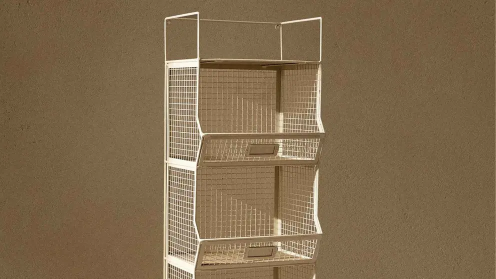 Mueble de almacenaje con baldas de Zara Home