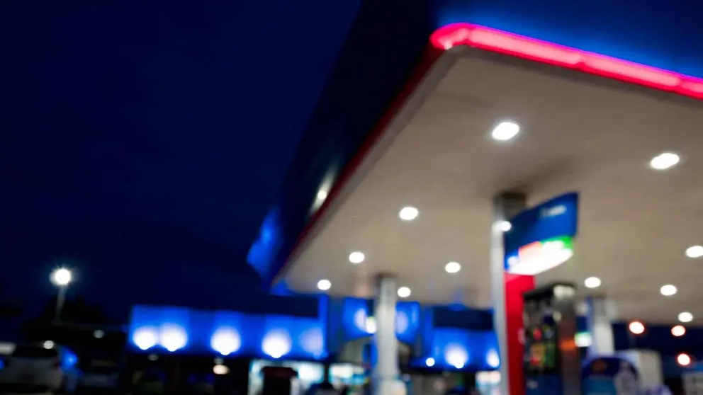 Una gasolinera en una foto de archivo