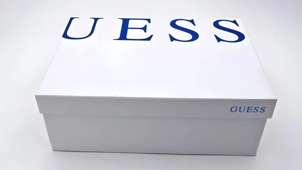 Caja de GUESS