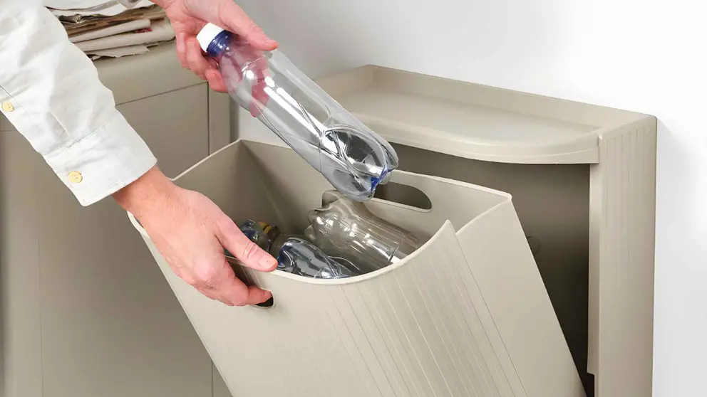 Cubo con tapa G&Aring;RDSBUTIK de Ikea