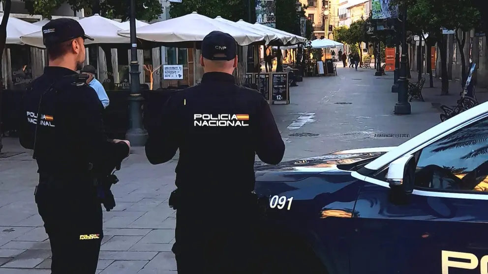 Agentes de la Polic&iacute;a Nacional en el centro de Jerez