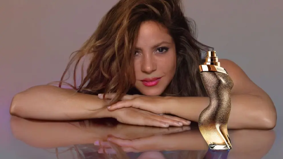 Shakira junto a su perfume Dance Midnight EDT