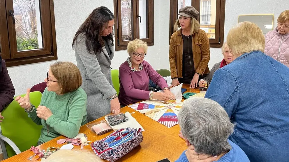 La consejera Loles L&oacute;pez, durante una visita reciente a Nerva