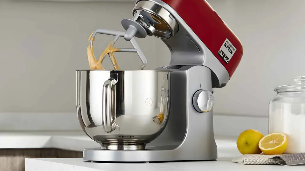 El robot de cocina amasadora Kenwood kMix con 1000 W y precio en oferta en El corte Ingl&eacute;s