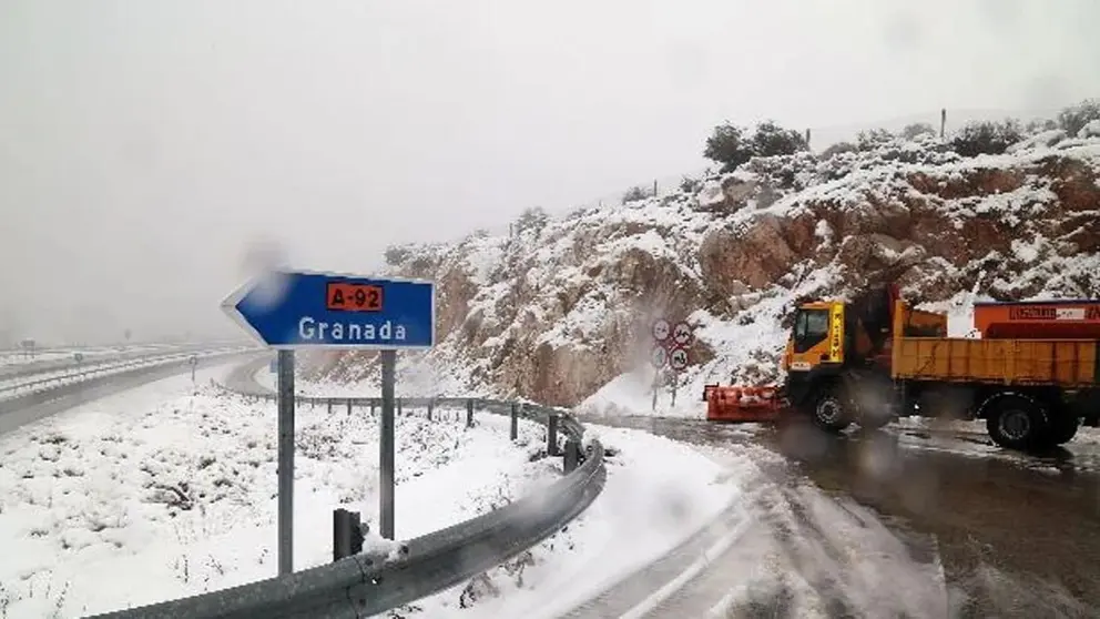 La nieve llega a Granada