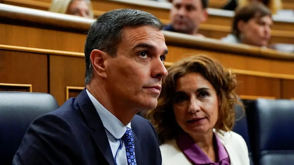 Pedro S&aacute;nchez, junto a Mar&iacute;a Jes&uacute;s Montero en una imagen de archivo