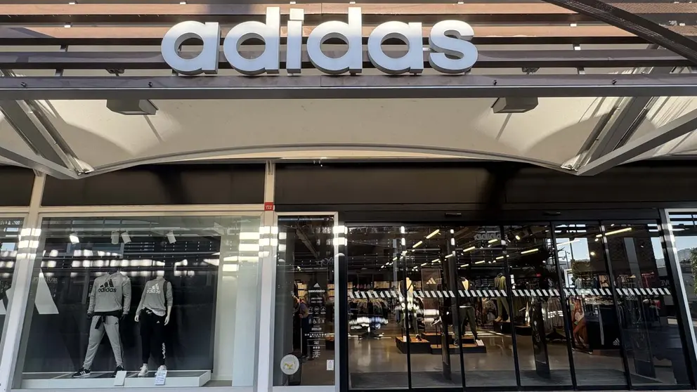 Tienda Adidas en Jerez - Cristo Garc&iacute;a