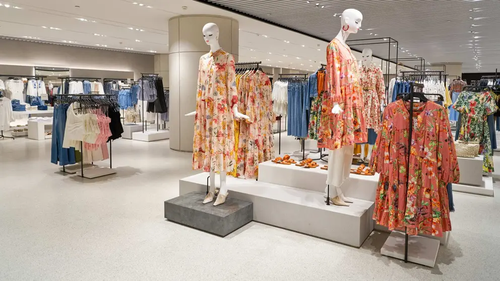 Interior de tienda ZARA