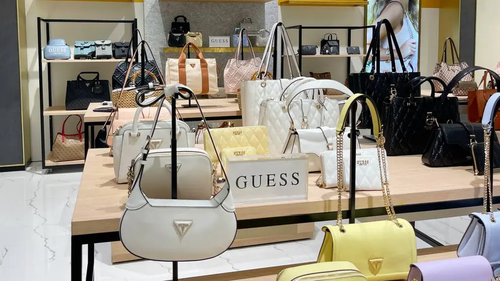 Boutique GUESS