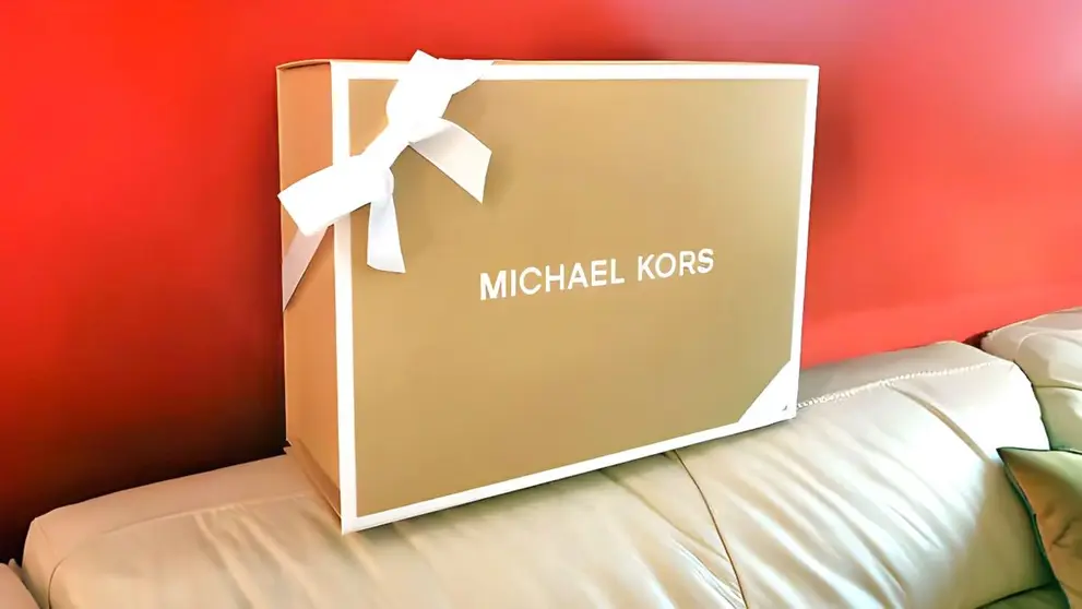 Caja de pedido de Michael Kors