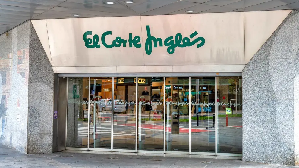 Puerta de acceso a El Corte Ingl&eacute;s
