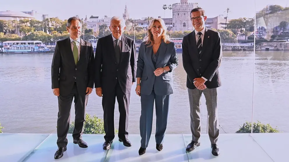 La Junta de Andaluc&iacute;a sigue dando pasos hacia la transformaci&oacute;n de la comunidad | Salvador L&oacute;pez Medina