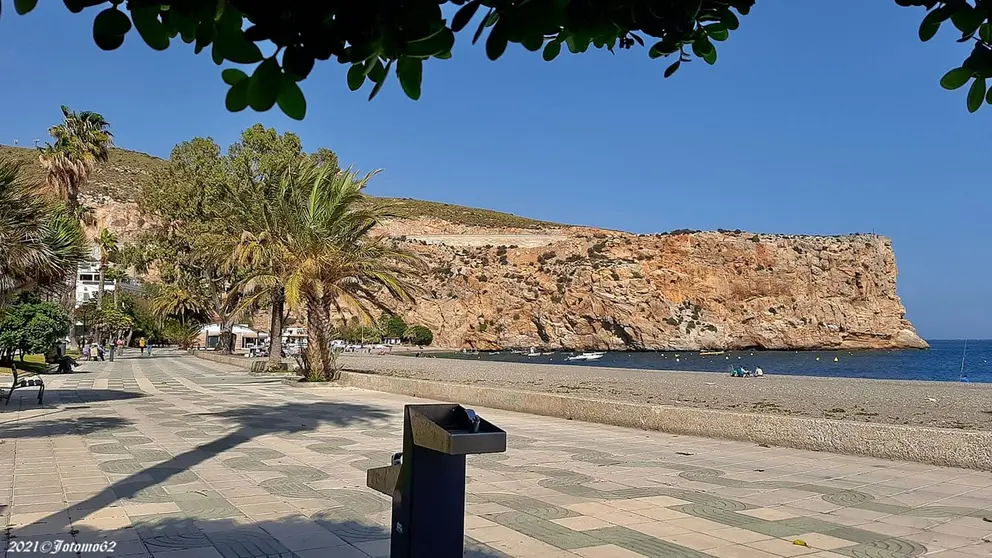 La playa de La Calahonda en Motril