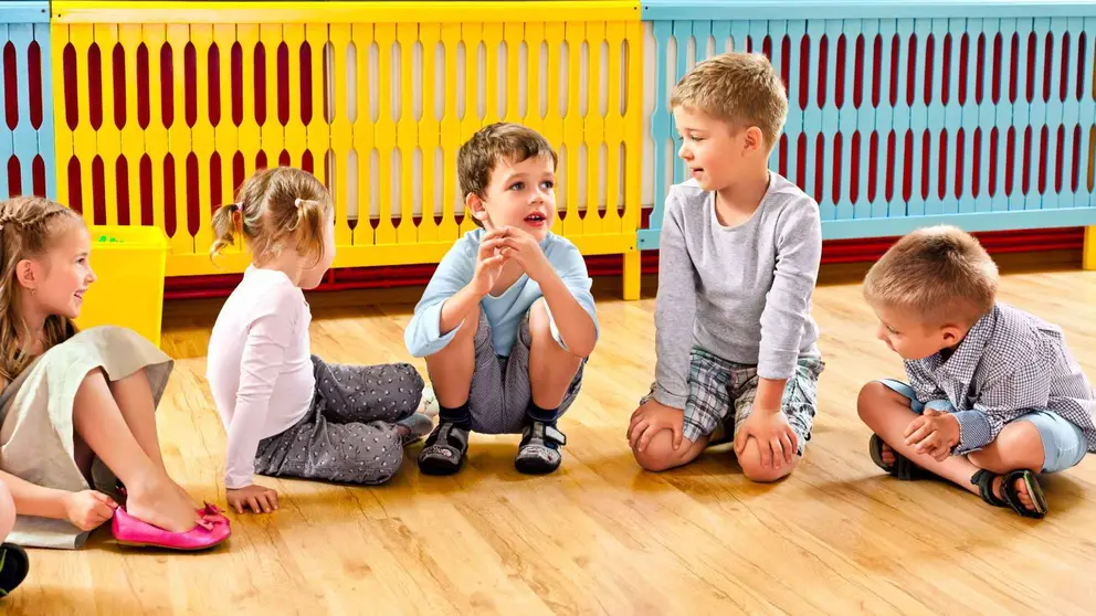 Ni&ntilde;os en una guarder&iacute;a