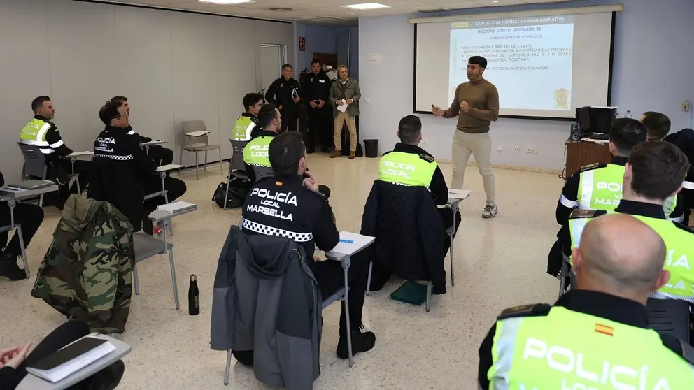 Marbella refuerza la unidad de tr&aacute;fico de la Polic&iacute;a Local