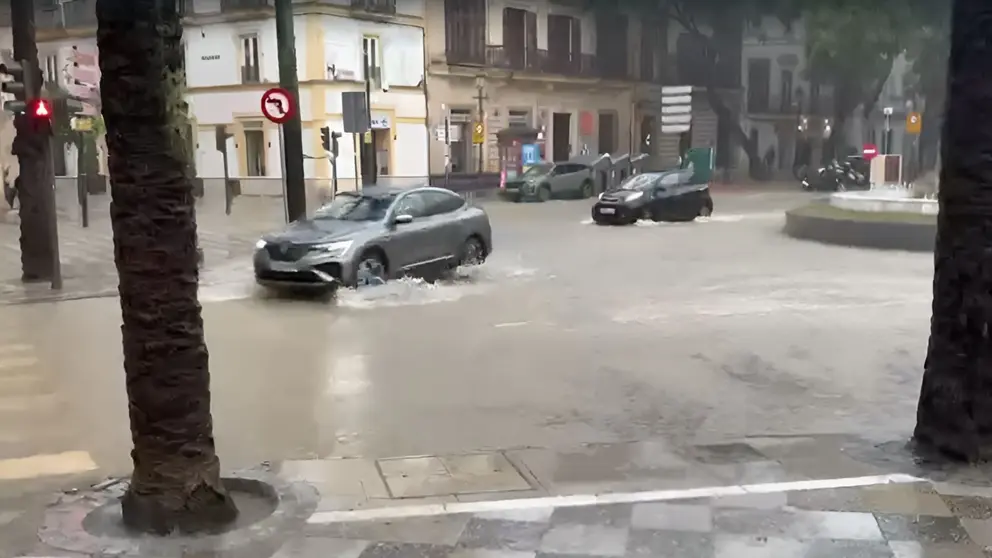 Acumulaciones de agua en Jerez por la lluvia
