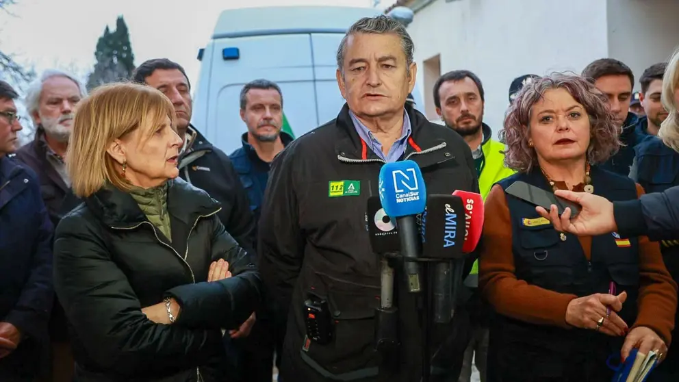 Antonio Sanz comparece en el Puesto de Mando Avanzado establecido en Jerez | Cristo Garc&iacute;a