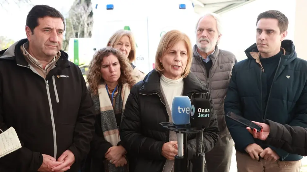 Mar&iacute;a Jos&eacute; Garc&iacute;a-Pelayo anuncia el realojo de los vecinos de la ribera del Guadalete | Cristo Garc&iacute;a