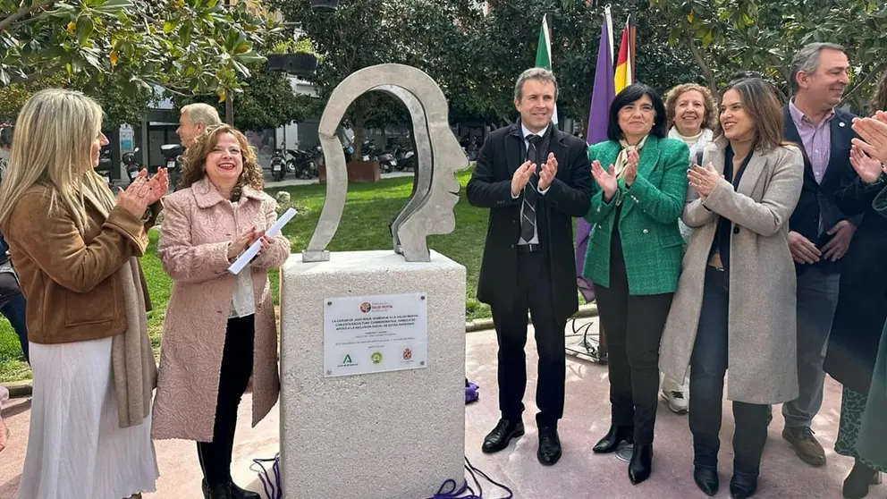 Inauguraci&oacute;n de la nueva escultura que homenajea a la salud mental en Ja&eacute;n