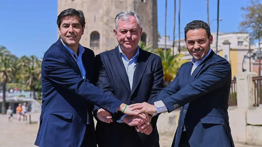 Jos&eacute; Luis Sanz, &Aacute;ngel Haro y Jos&eacute; Mar&iacute;a del Nido Carrasco en la previa de El Gran Derbi | Salvador L&oacute;pez Medina para El MIRA