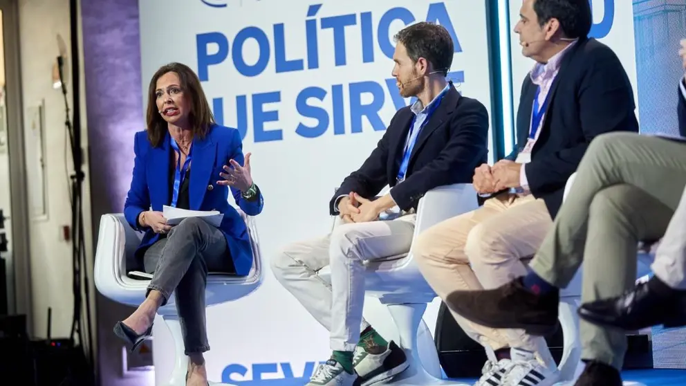 La consejera de Fomento, Articulaci&oacute;n del Territorio y Vivienda, Roc&iacute;o D&iacute;az