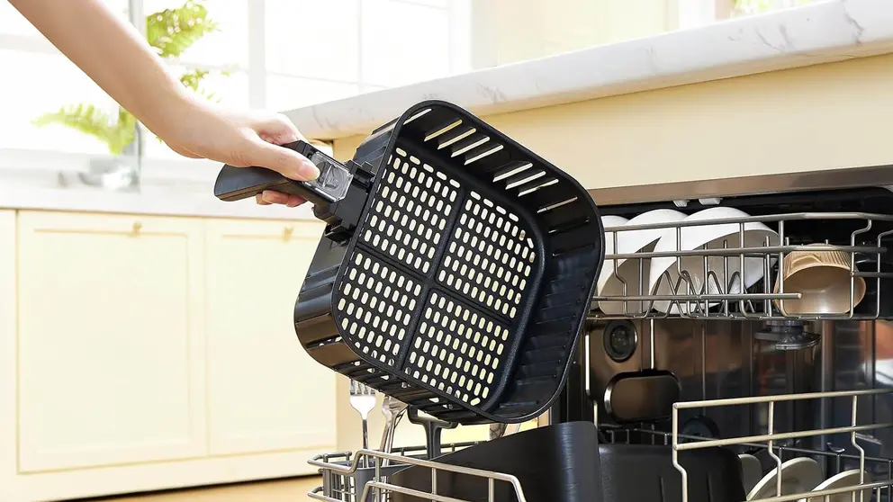 La Freidora de Aire COSORI tiene f&aacute;cil limpieza