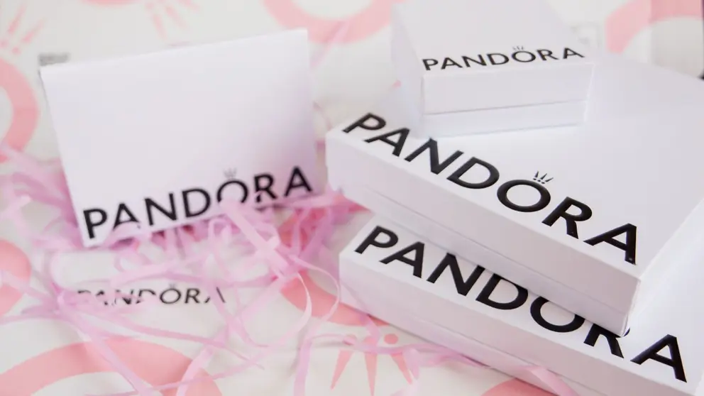 Cajas de la joyer&iacute;a Pandora