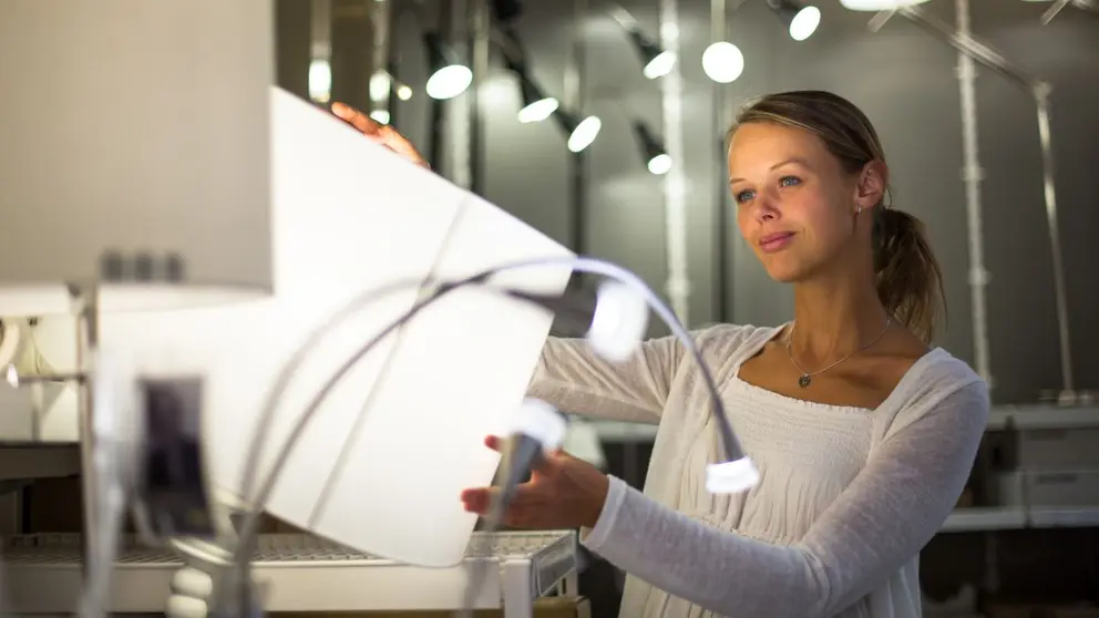 L&aacute;mparas en IKEA