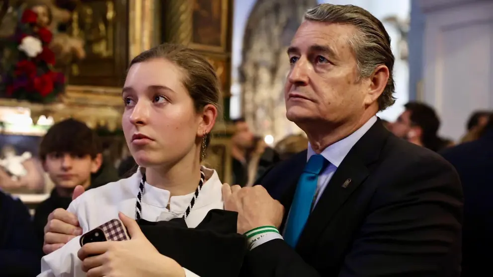 Antonio Sanz, durante su visita a la hermandad de Jes&uacute;s Ca&iacute;do de C&aacute;diz