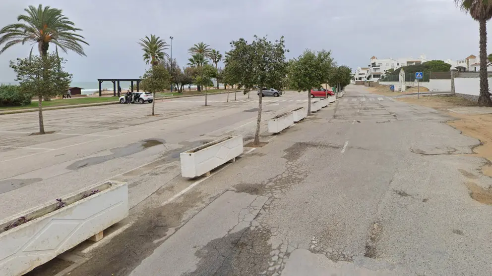 Aparcamiento Playa de la Barrosa - Google