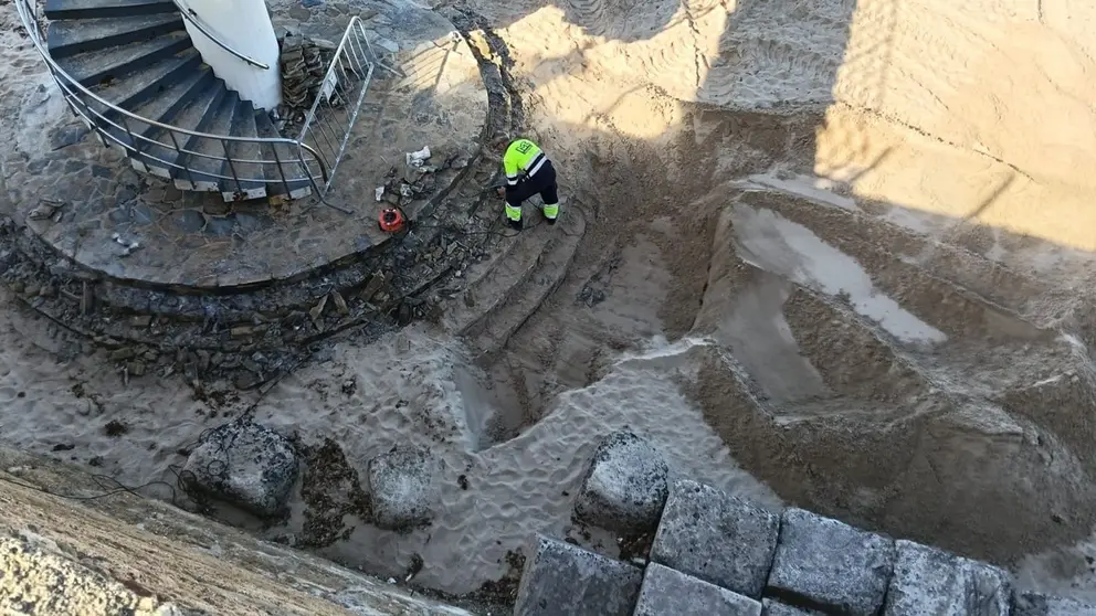 Trabajos en la escalera de caracol de C&aacute;diz
