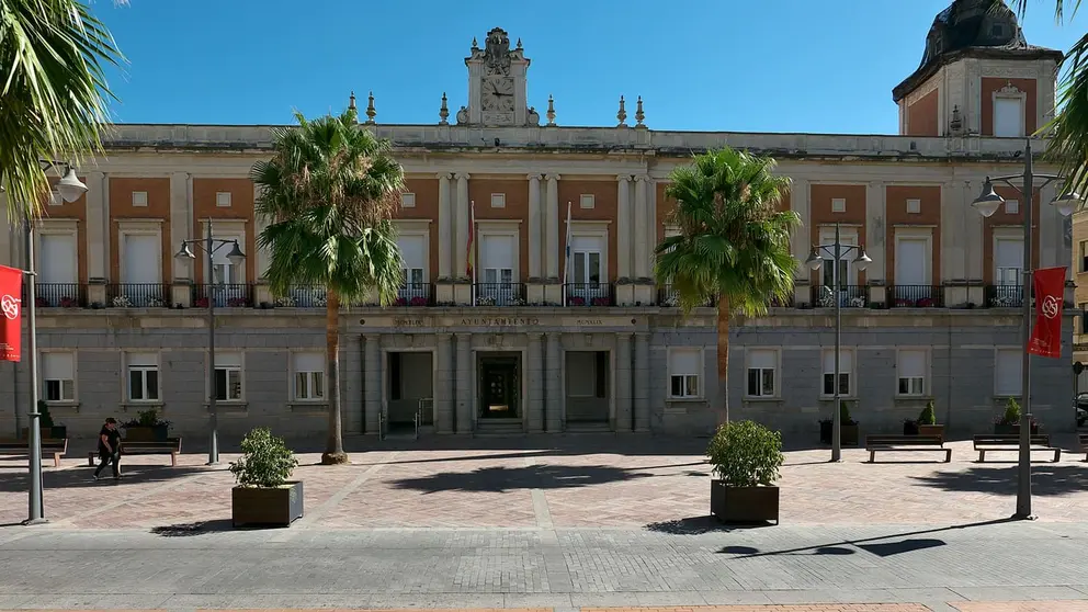 Fachada principal del Ayuntamiento de Huelva