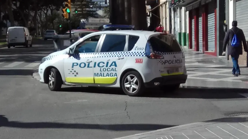 Un coche de la Polic&iacute;a Local de M&aacute;laga, en una imagen de archivo