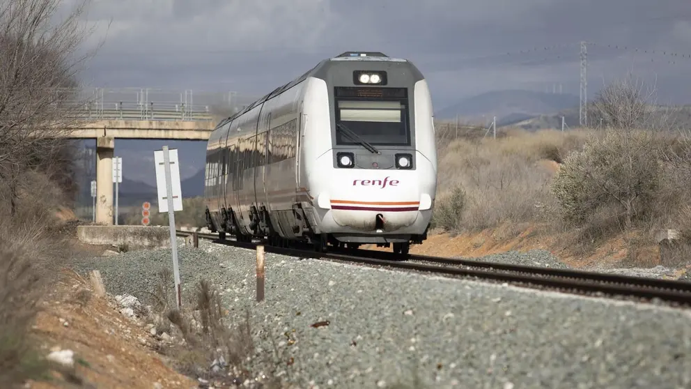 Un tren circulando por Almer&iacute;a
