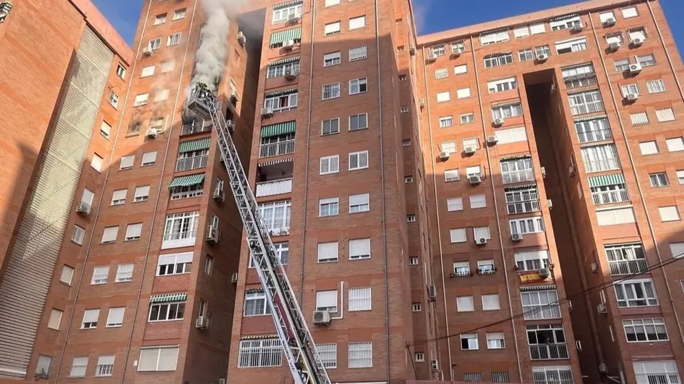 Imagen de archivo de una actuaci&oacute;n de los bomberos de M&aacute;laga