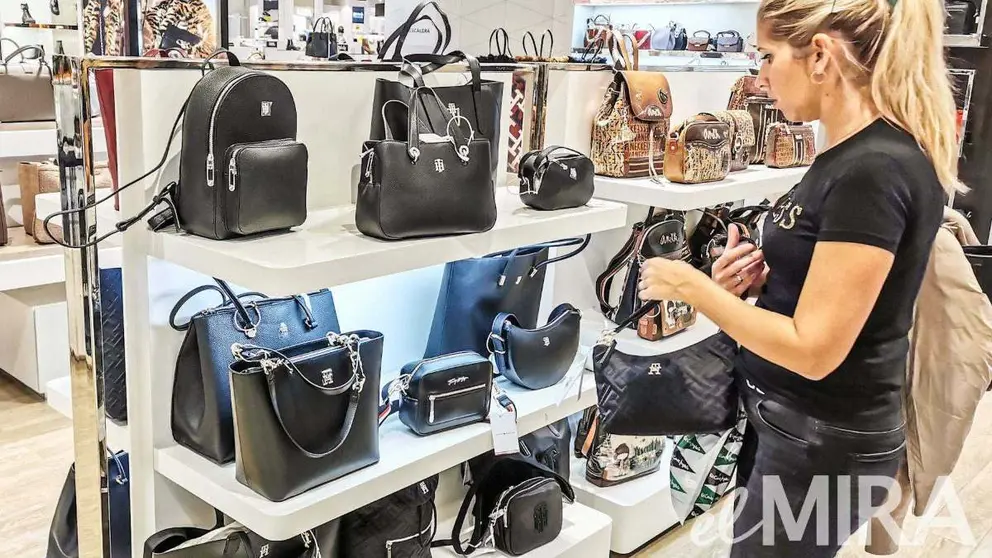 Bolsos de Tommy Hilfiger en El Corte Ingl&eacute;s