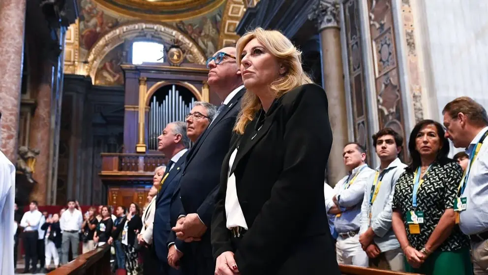 Imagen de la eucarist&iacute;a celebrada en la Catedral de San Pedro | Salvador L&oacute;pez Medina